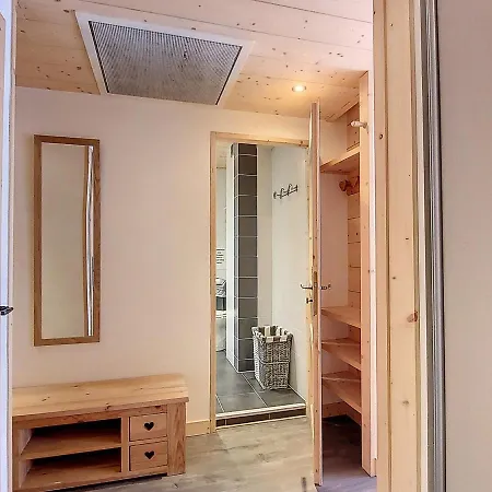 Renove 2 Chambres, Balcon Sud, A 50m Des Pistes Et Commerces - La Toussuire - Fr-1-416-145 Apartment *